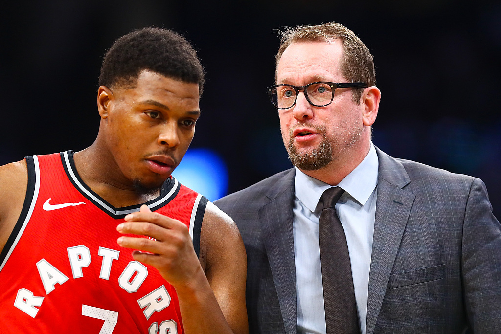 职业足球发 职业足球发