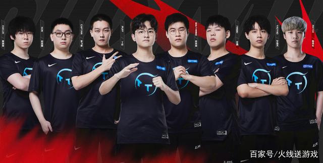 队敲响了警 队敲响了警