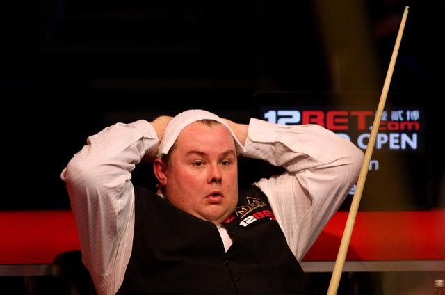 而是由三个 而是由三个